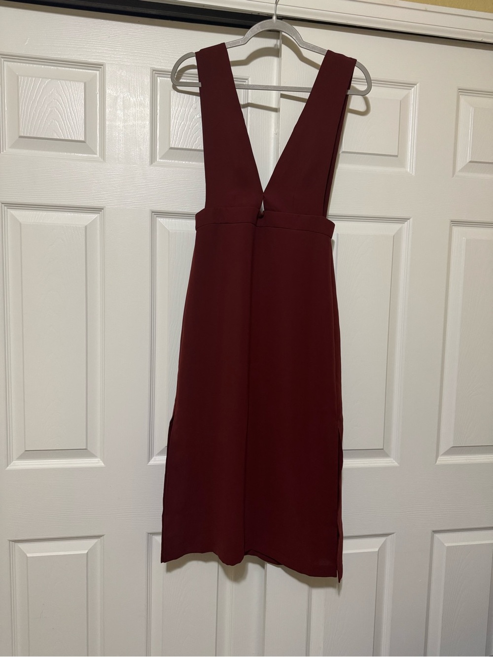 Forever 21 Women’s Deep Burgundy V-Neck Sleeveless Dress